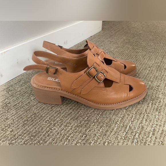 Anthropologie Silent D McKay Heeled Sandals | Size 7 | Effortless Chic - Picture 2 of 5